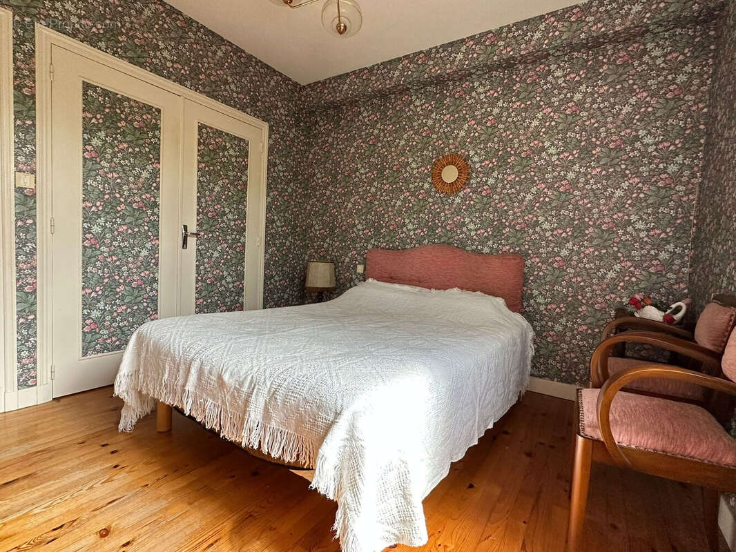 Photo 6 - Maison à SAINT-JUST-LA-PENDUE