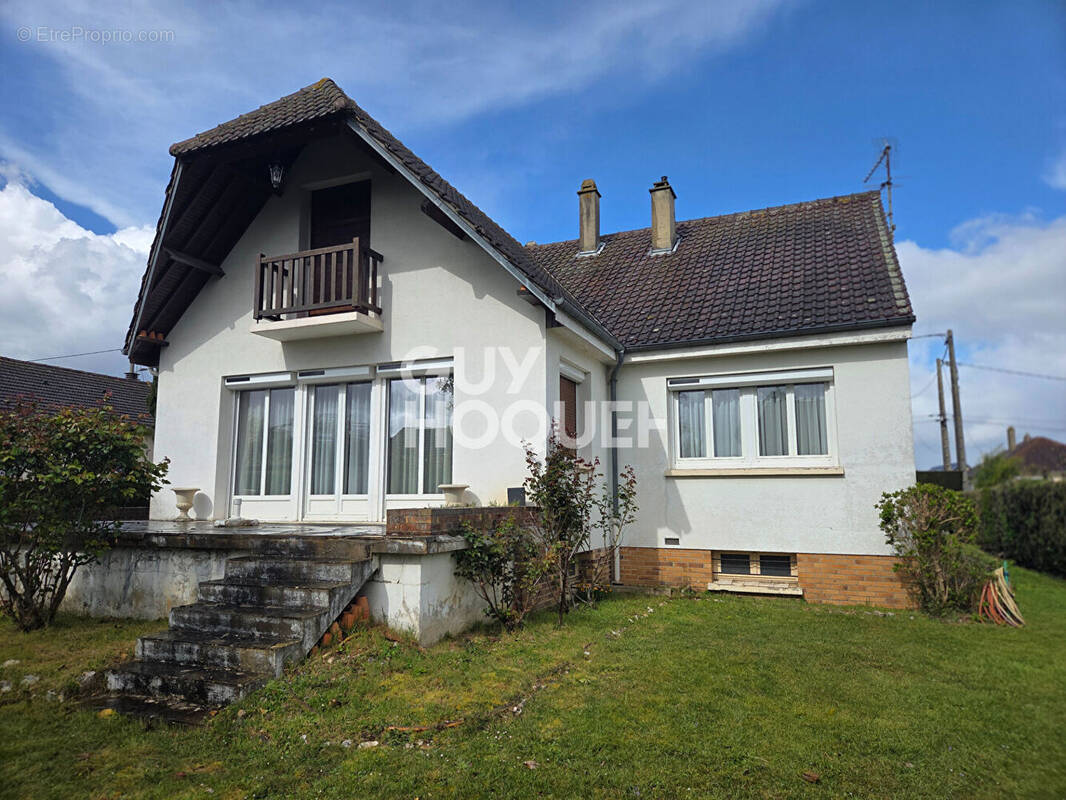 Maison à CAUDEBEC-LES-ELBEUF