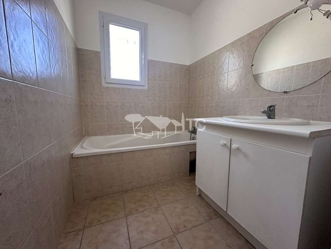 Maison à SAINT-AMBROIX