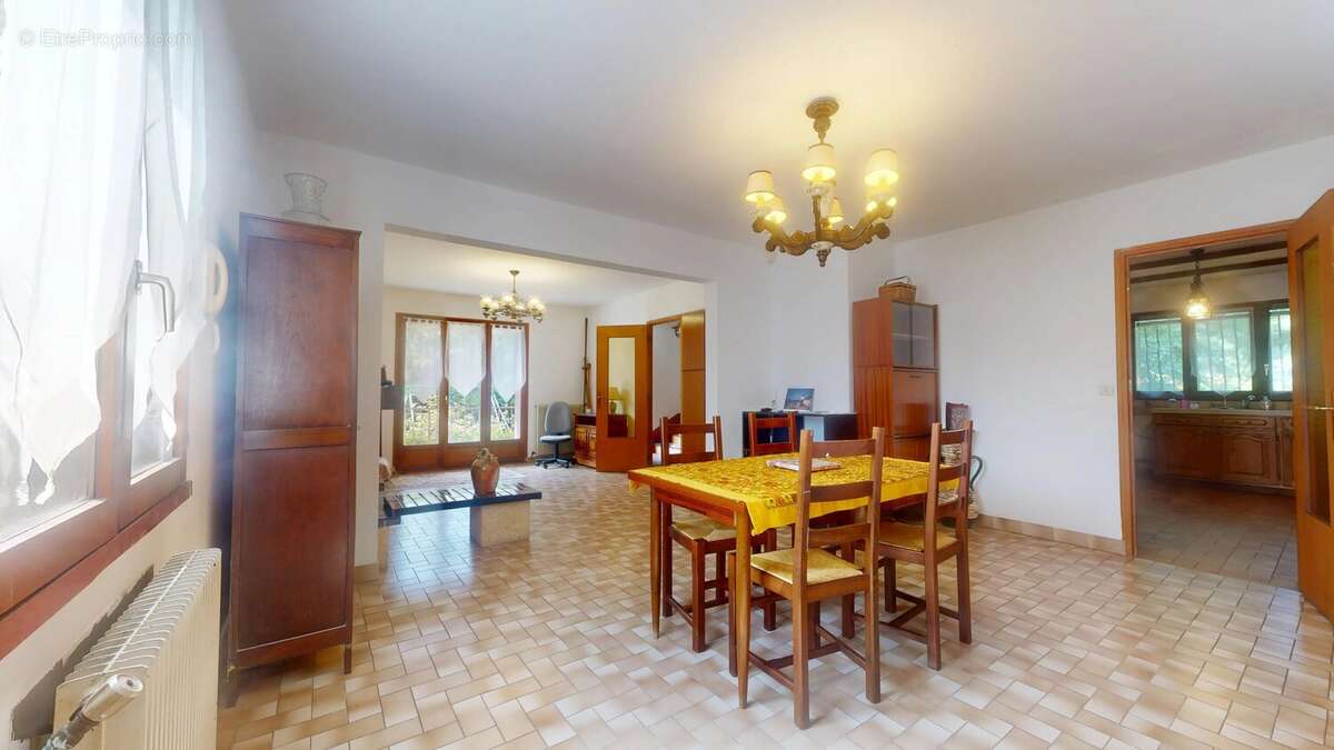 Maison à LES PAVILLONS-SOUS-BOIS