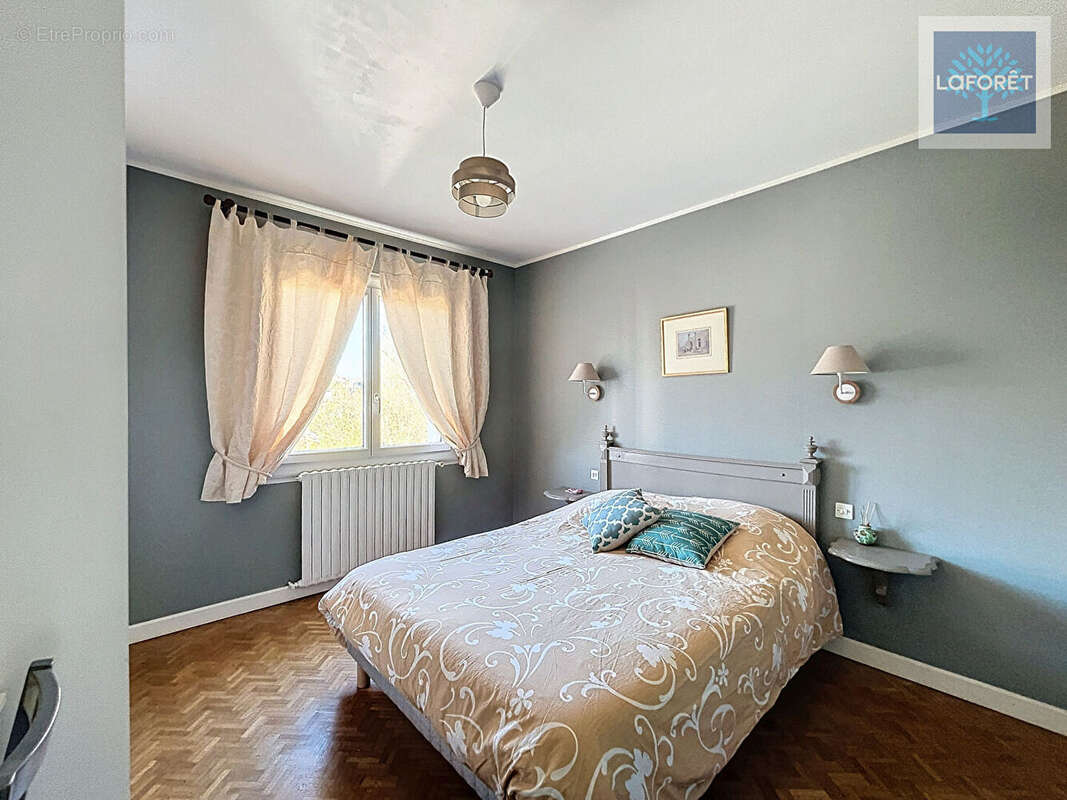 Maison de caractère, 3 chambres et deux appartements. - photo 8