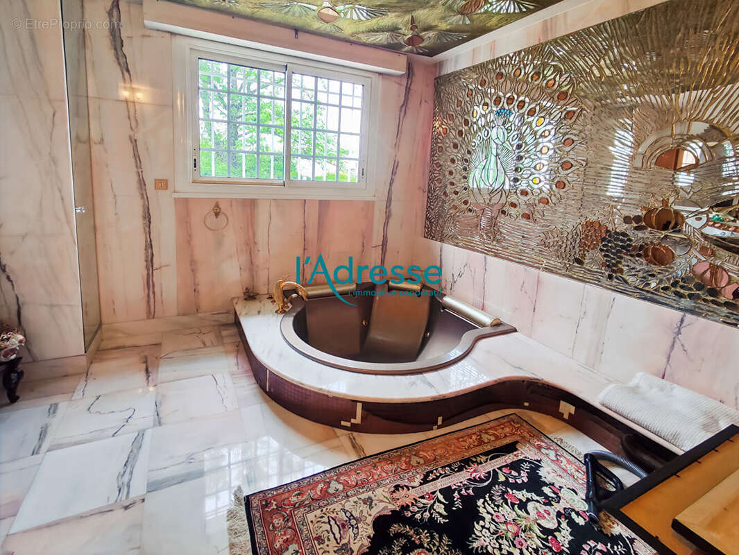 Maison à MONTREVAULT