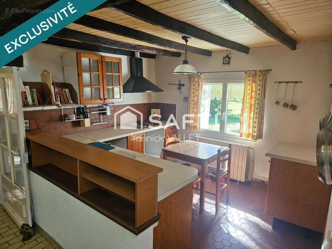 Maison 98 m² à Saint-Aquilin  - photo 3