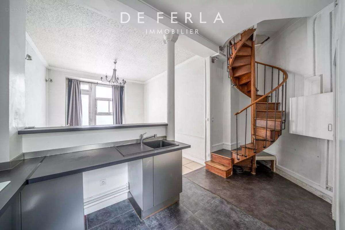 Appartement à PARIS-15E