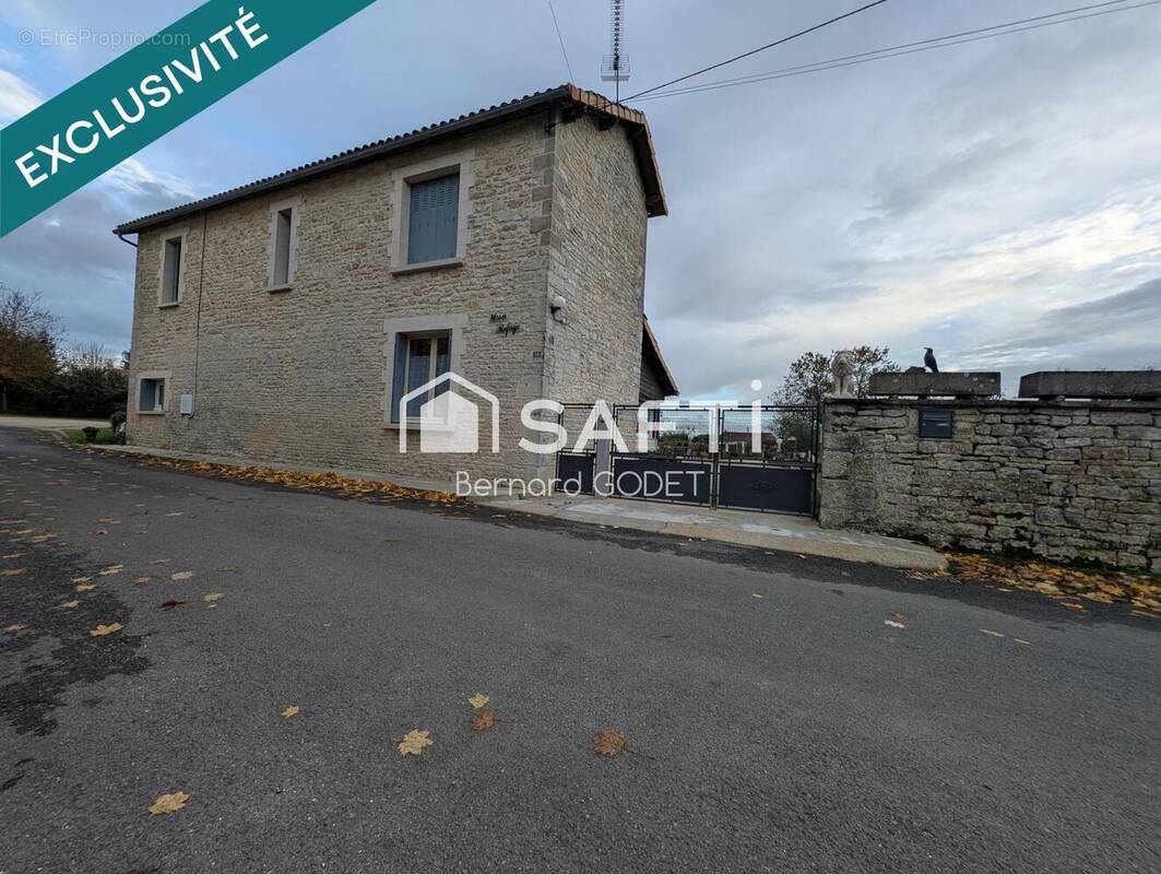 Photo 1 - Maison à VERTEUIL-SUR-CHARENTE