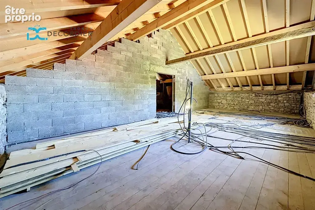 Orcier – maison mitoyenne avec fort potentiel, terrasse et vue montagne 81 m² et 105m² a amenager - photo 14
