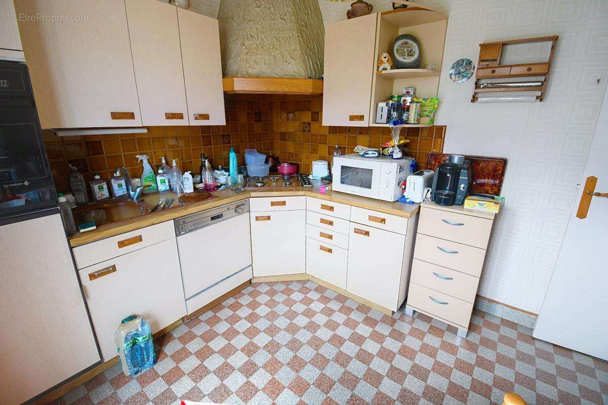 Maison mitoyenne de 88m2 environ - 3 chambres - terrain 4 ares - garage - photo 11