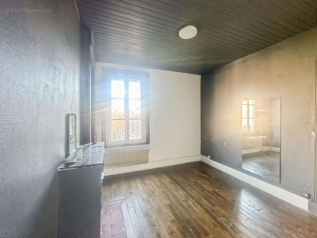 Maison à CHARLEVILLE-MEZIERES