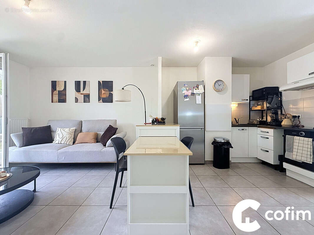 Appartement 60 m² à Lons  - photo 4