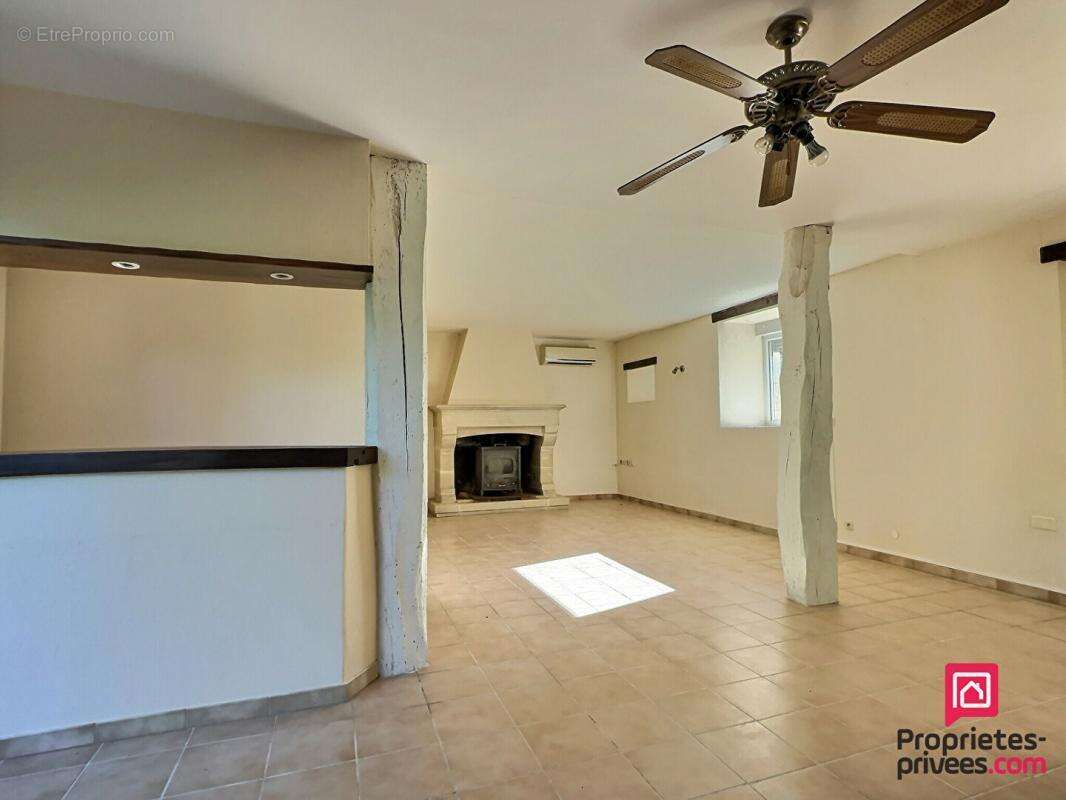 Maison à LANDERROUET-SUR-SEGUR