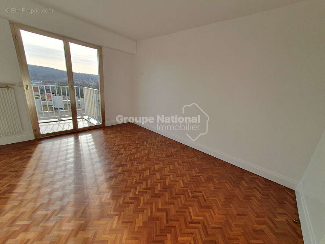 Appartement à VERSAILLES