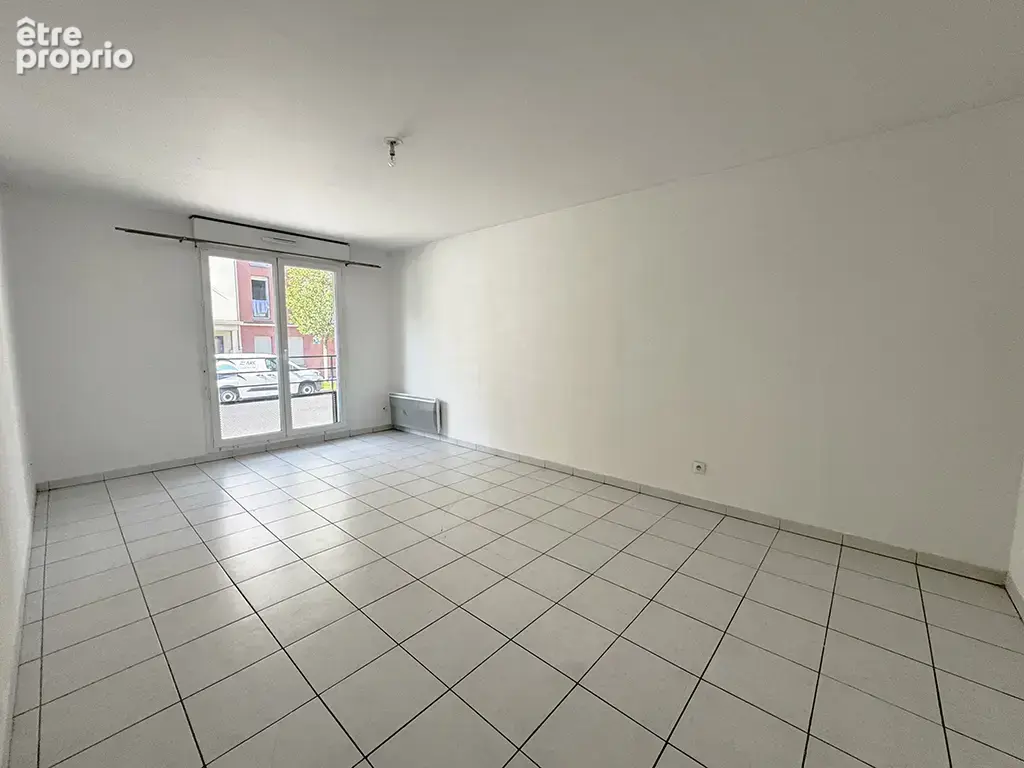 Appartement 3 pièces 67 m² à vendre à Margny-Les-Compiegne (60280) - photo 2