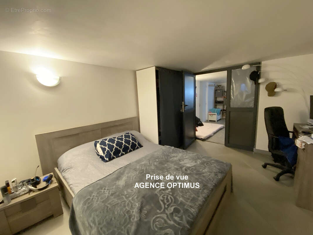 Maison à VILLENEUVE-SUR-YONNE