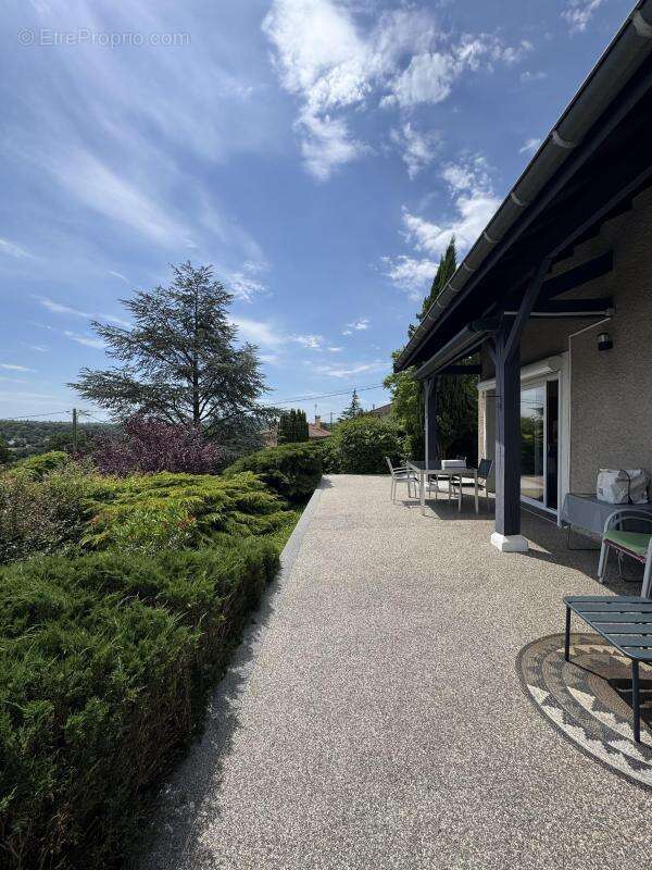 Maison à DOMMARTIN