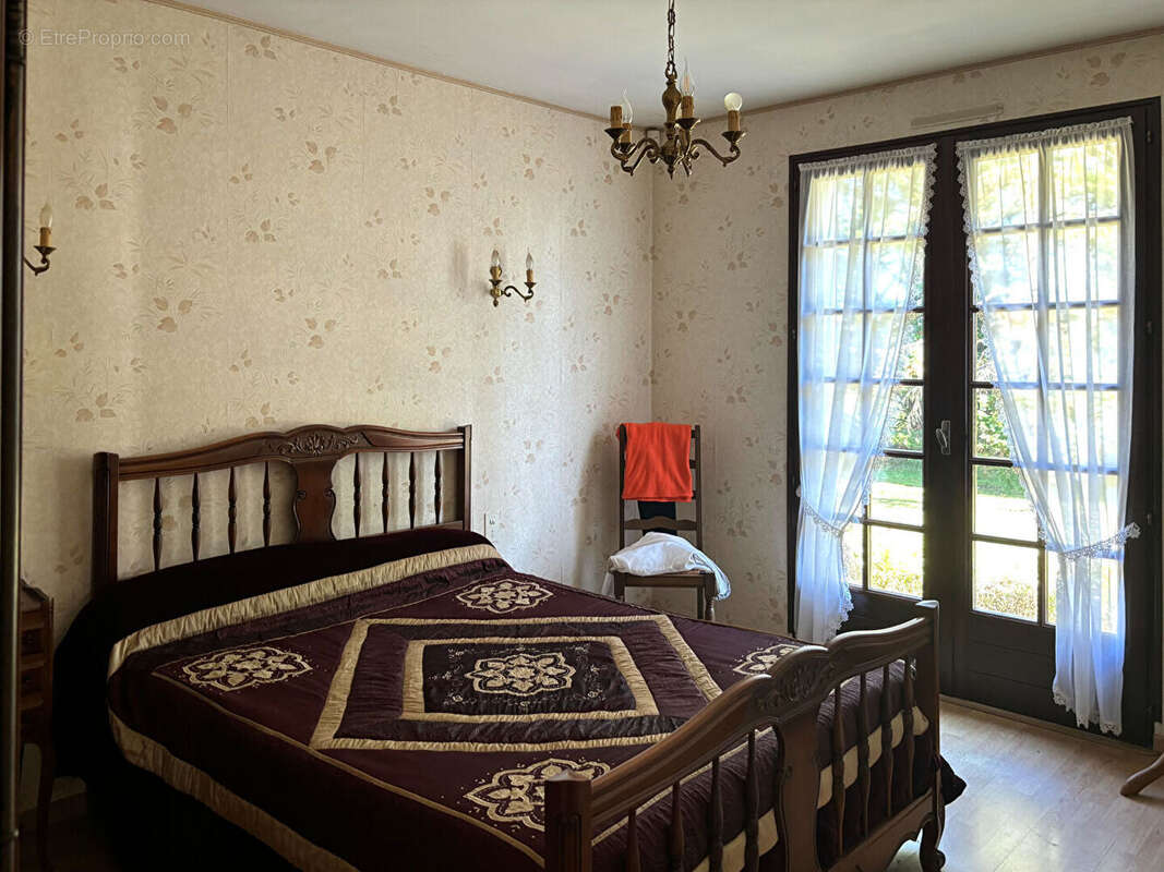 Maison à SAINT-SAVINIEN