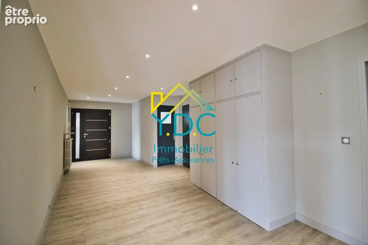 Appartement 5 pièces 187 m² à vendre à Yvetot (76190) - photo 3