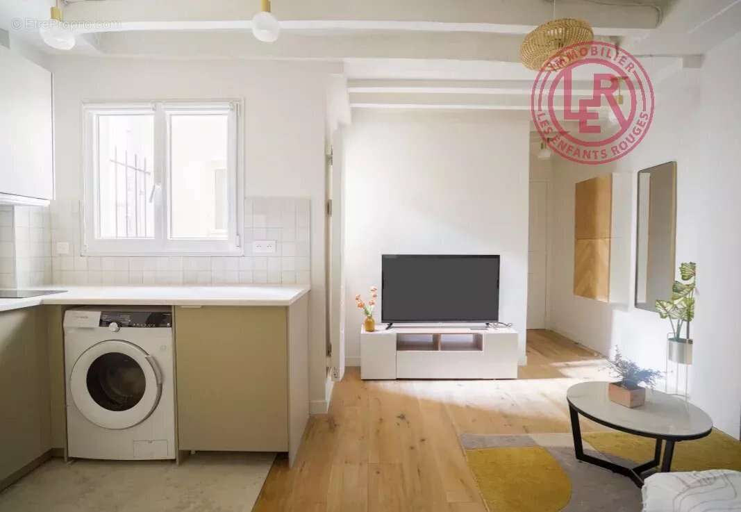 Appartement à PARIS-3E