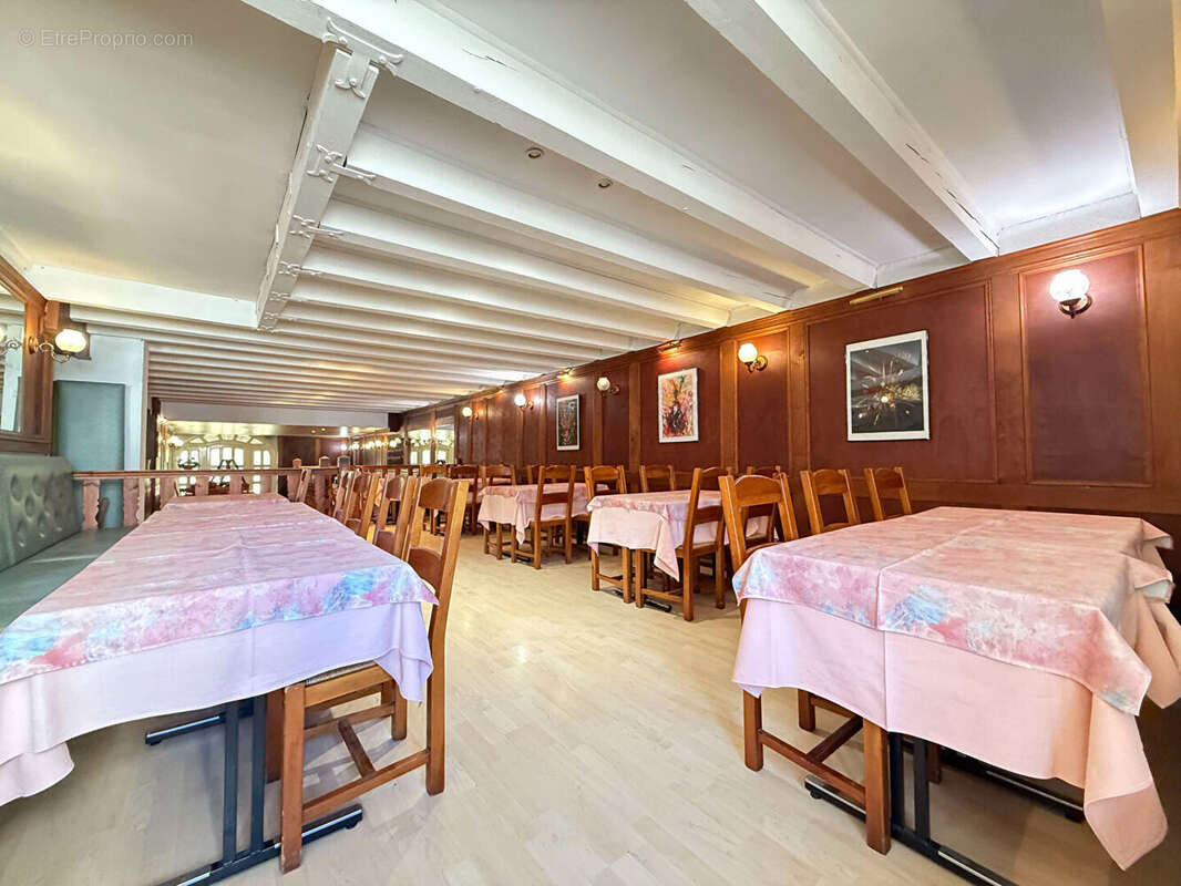 Commerce à MONCEL-LES-LUNEVILLE