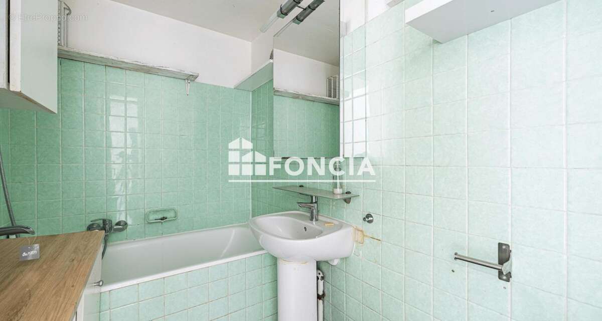 Appartement à PARIS-11E