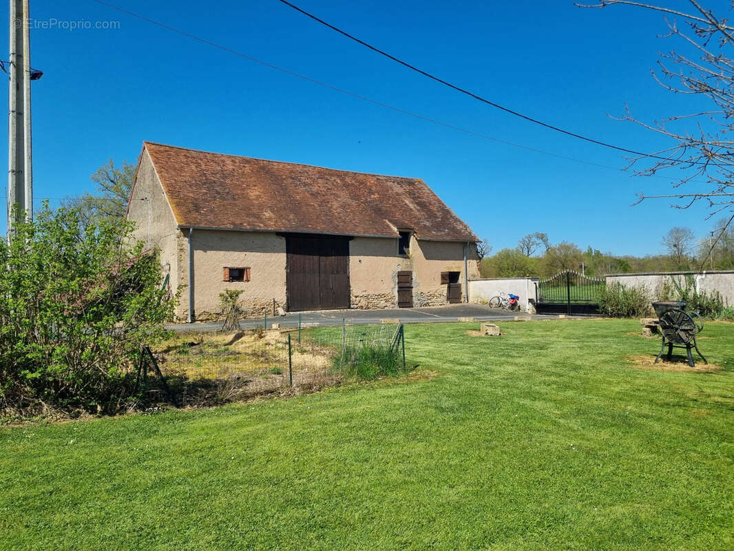 Maison à CHASSIGNOLLES