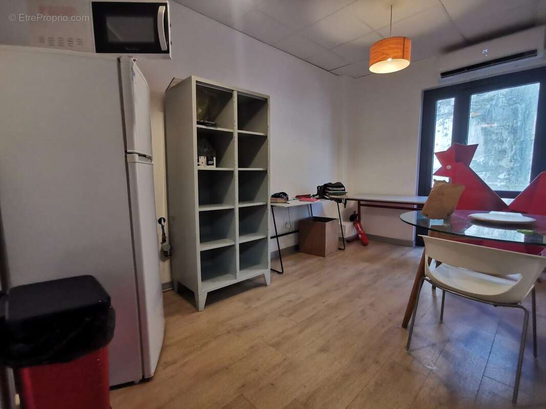 Commerce 135 m² à Le Lamentin  - photo 9