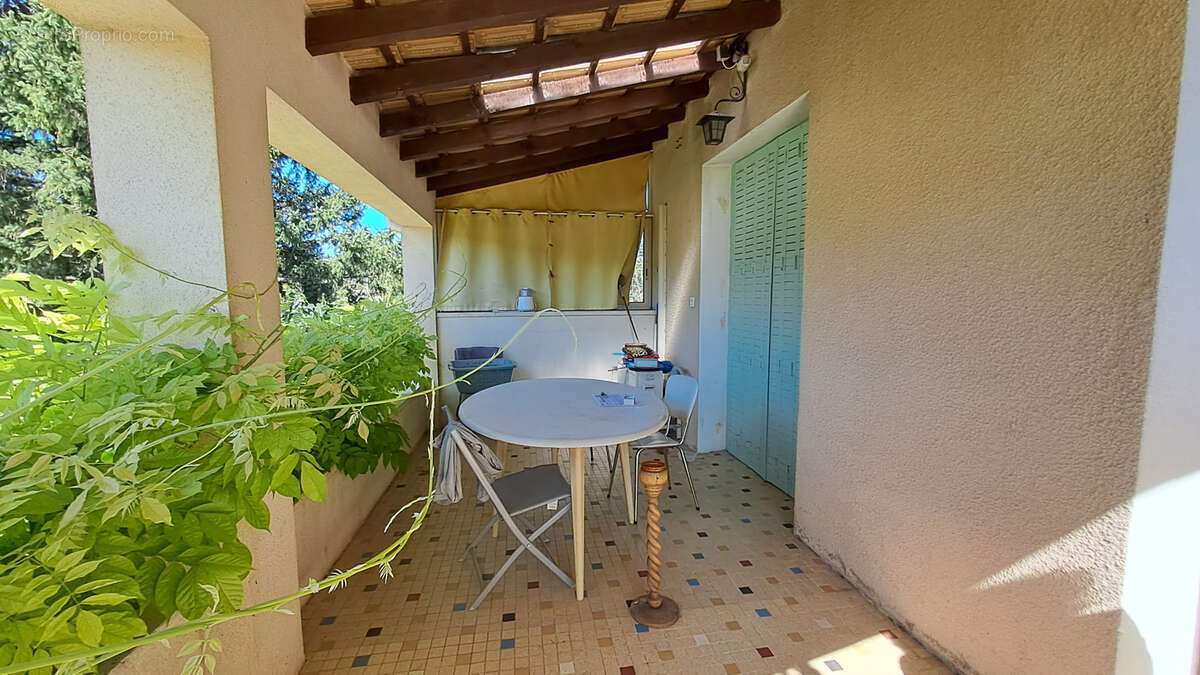 Maison à BOLLENE