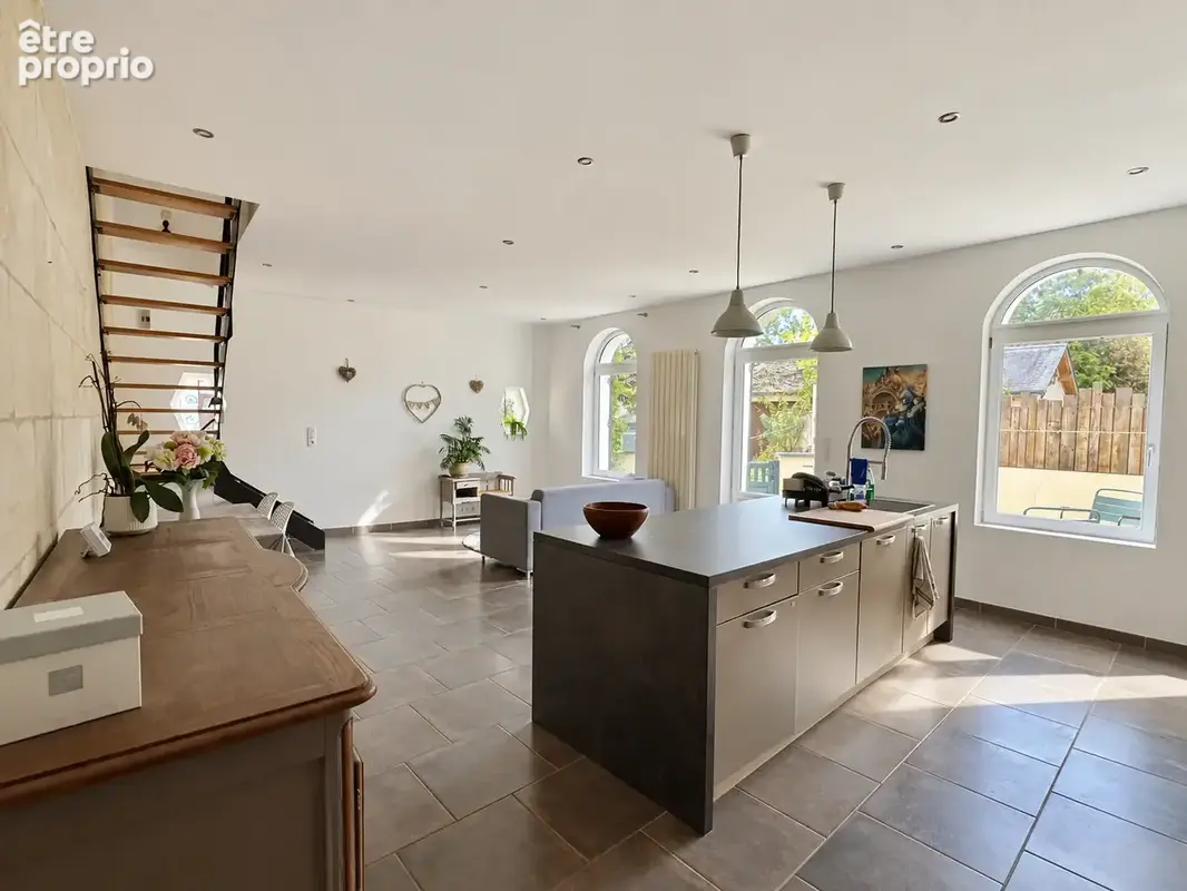 Saint-Cyr-sur-Loire / Secteur Chanterie   Maison de caractère au calme d’une impasse - photo 3