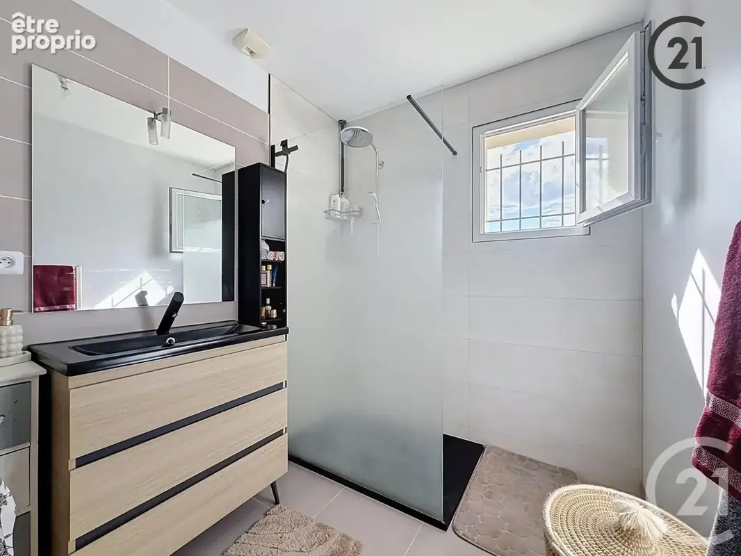 Maison 108 m² à Villefargeau  - photo 13