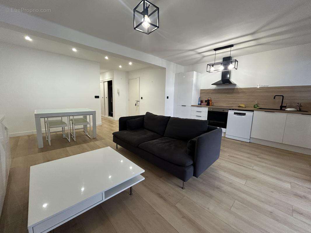 Appartement à MARSEILLE-3E