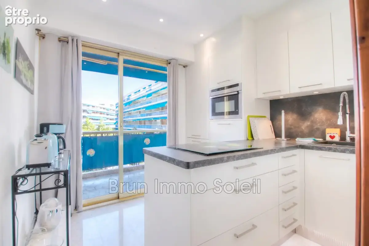 Appartement 61 m² à Cagnes-Sur-Mer  - photo 3