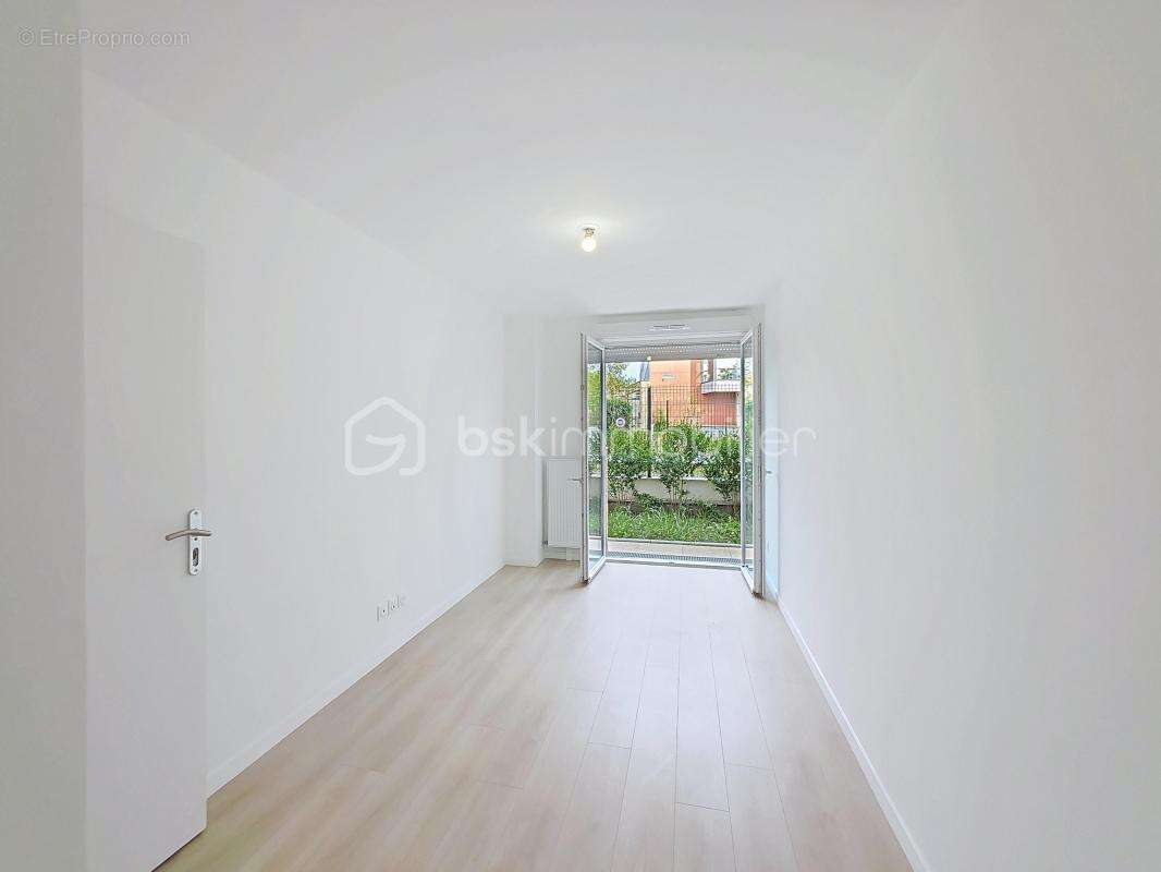 Appartement à COMBS-LA-VILLE