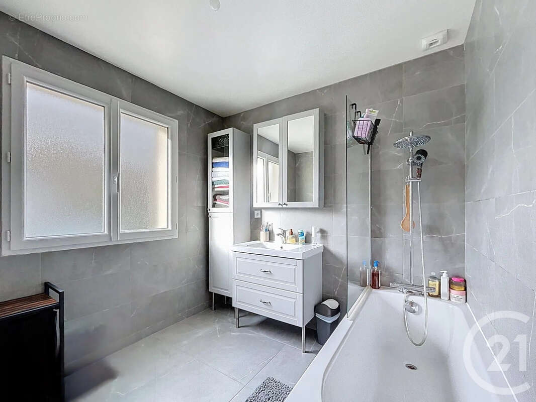 Maison à BOUSSY-SAINT-ANTOINE