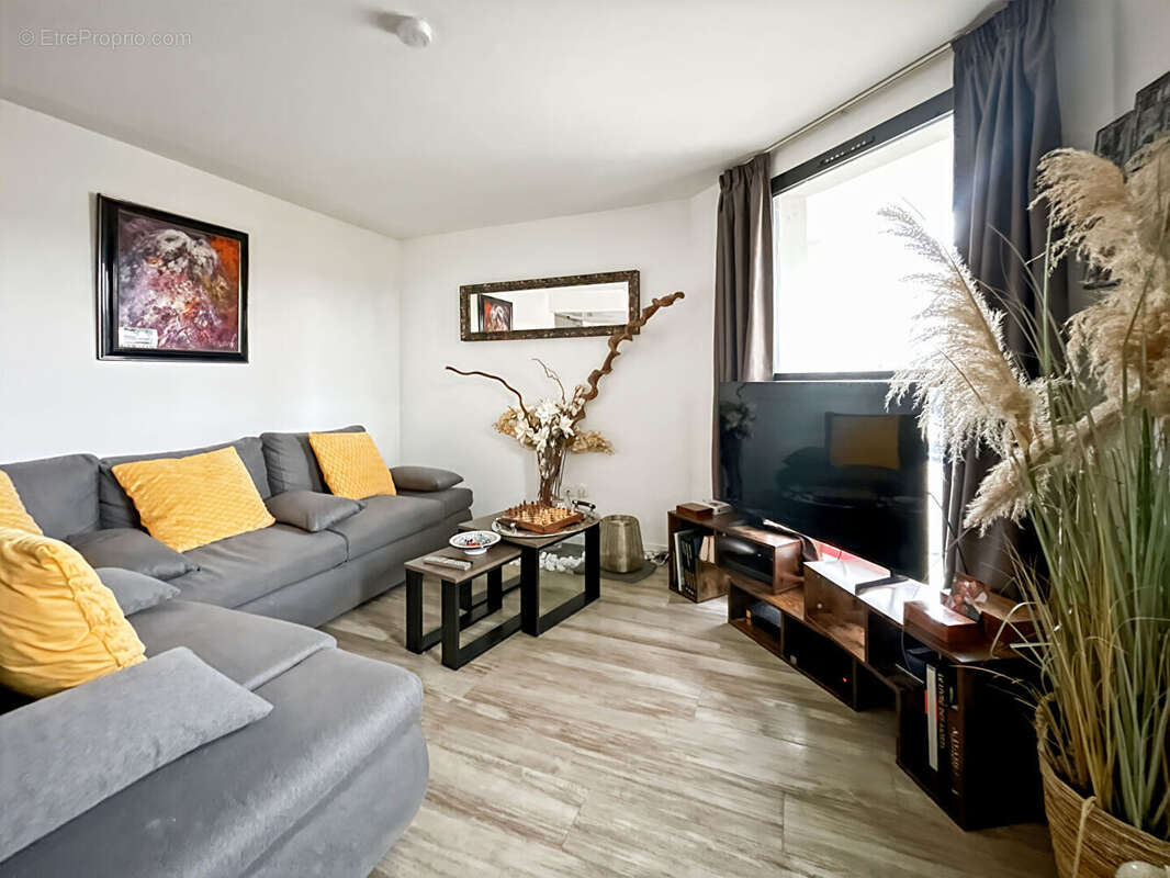 Appartement à CARRY-LE-ROUET