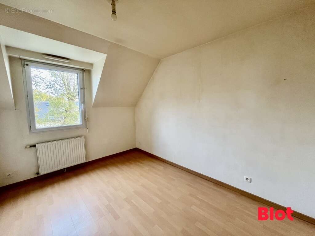 Appartement à NOYAL-CHATILLON-SUR-SEICHE