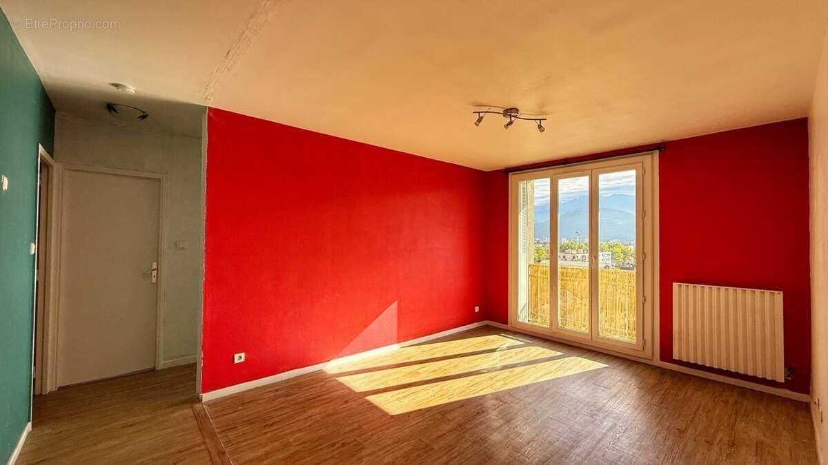 Appartement à ECHIROLLES
