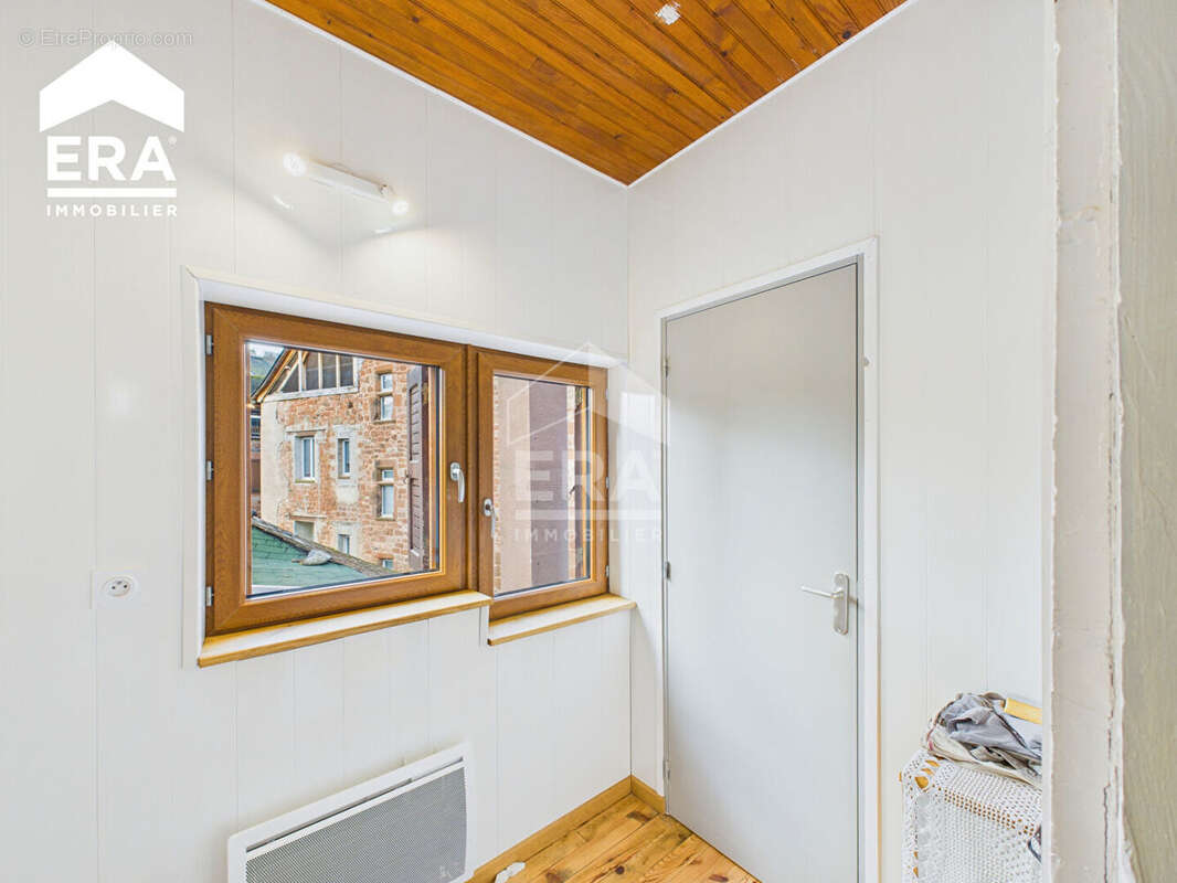 Maison à MARCILLAC-VALLON