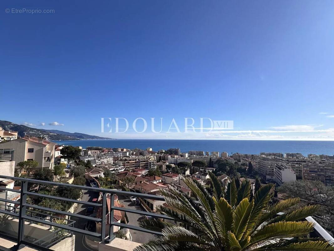 Appartement à ROQUEBRUNE-CAP-MARTIN