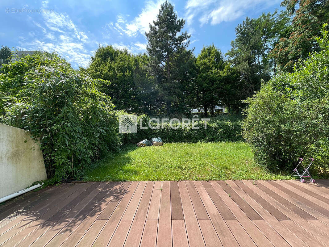 Appartement à FONTENAY-SOUS-BOIS
