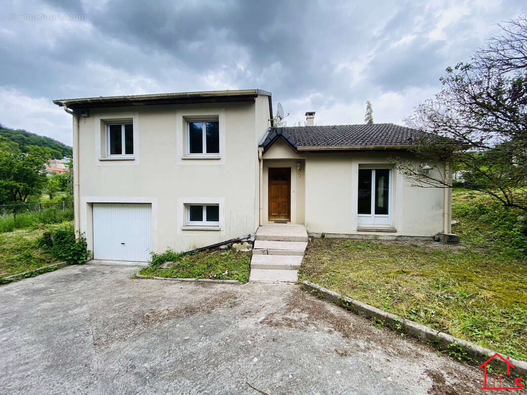 Maison à CHAVIGNY