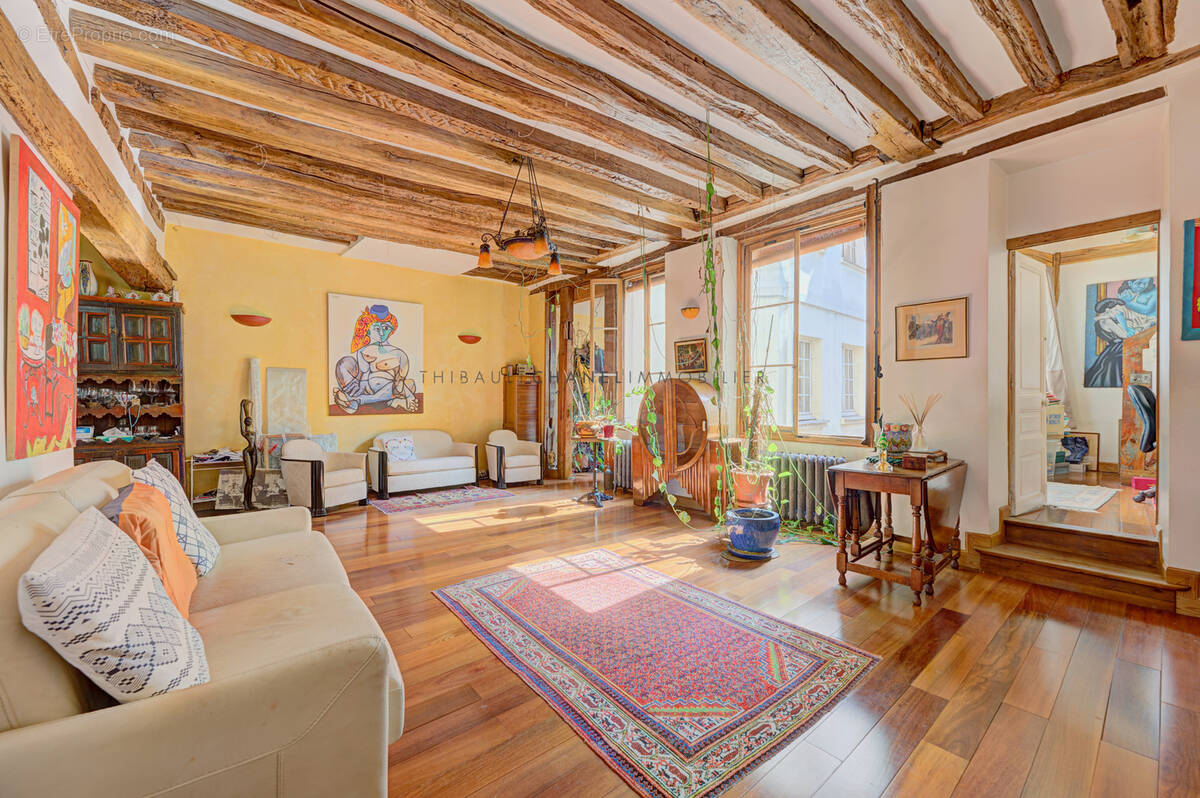 Appartement à PARIS-2E