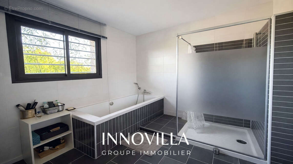 Maison à LAPEYROUSE-FOSSAT