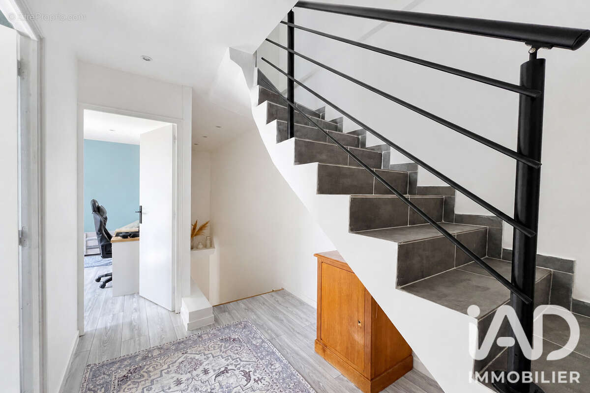 Maison 80 m² à Limeil-Brevannes  - photo 8