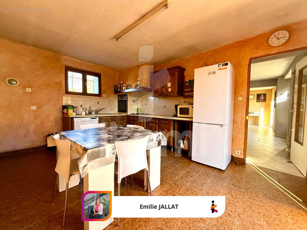 Maison à SAINT-JEAN-DE-MOIRANS