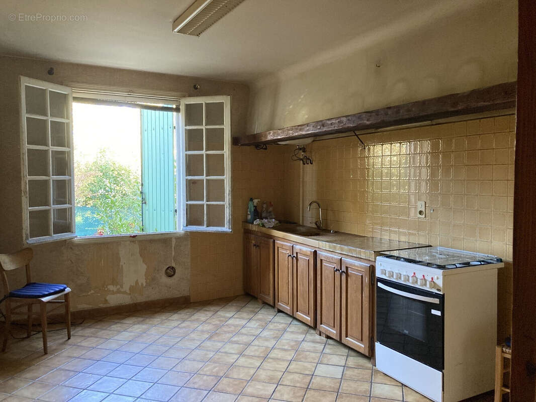 Maison 3 chambres, garage sur 3000 m² terrain - photo 6