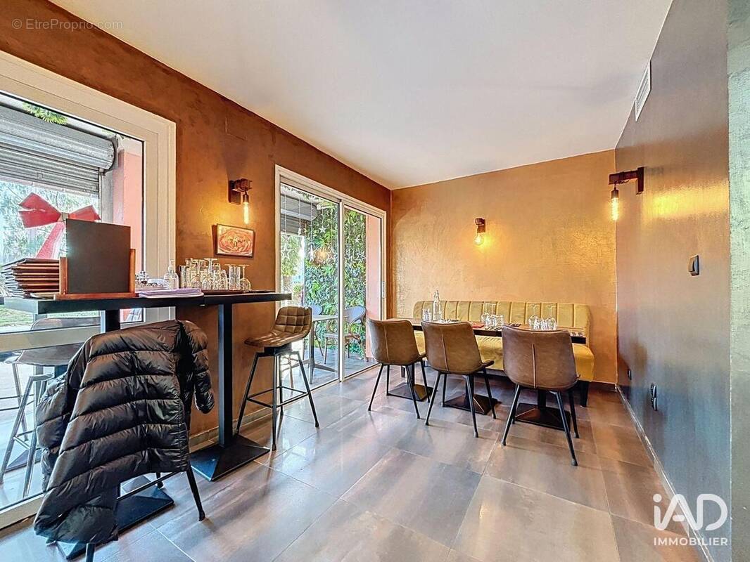 Photo 1 - Commerce à MARTIGUES