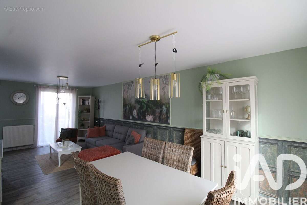 Maison 73 m² à Coulaines  - photo 7