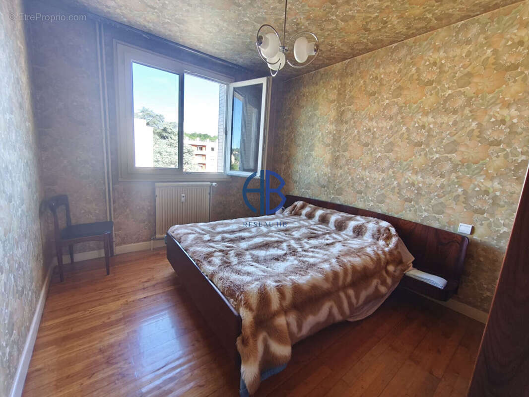 Appartement à RENAGE