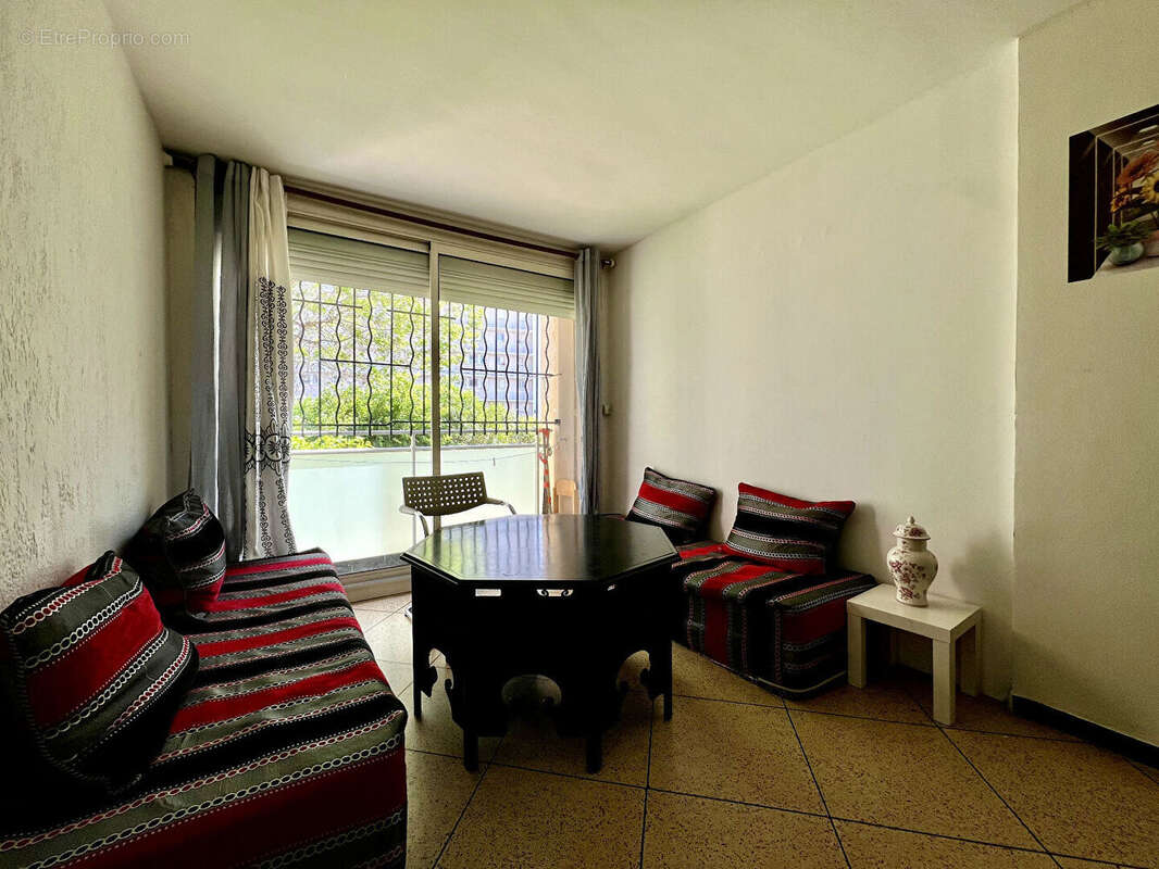 Appartement à MARSEILLE-9E