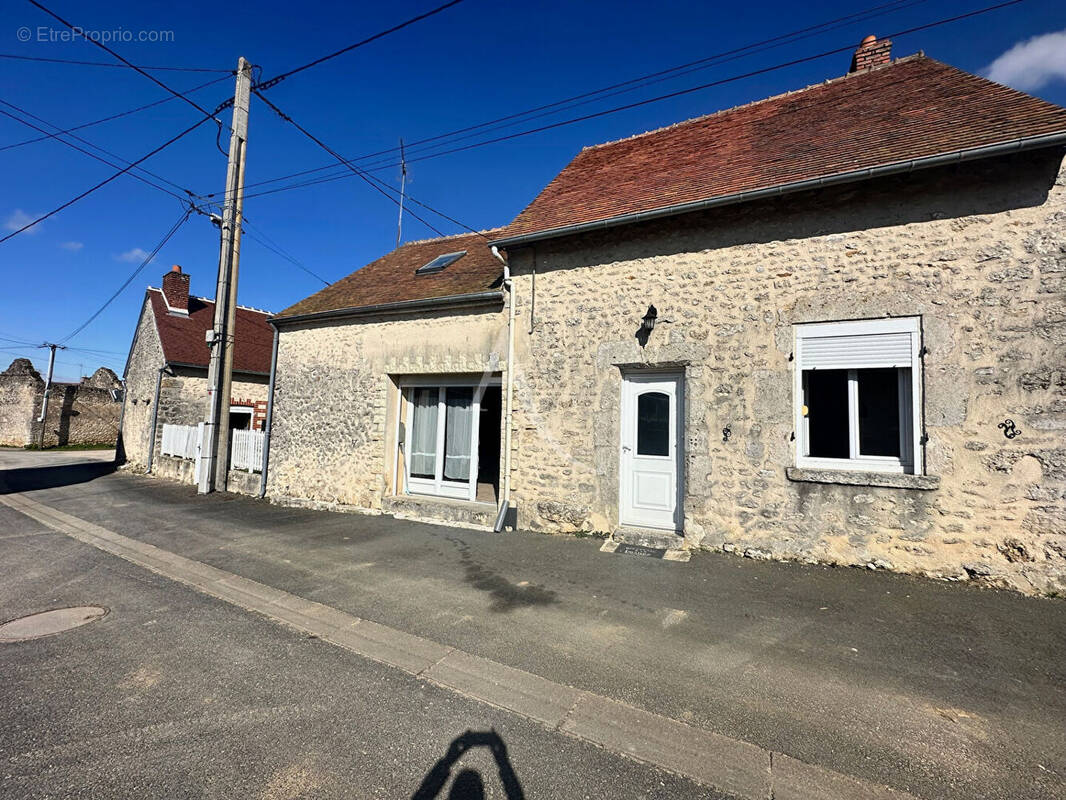 Maison à AVERDON