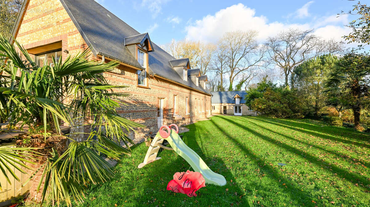 Maison à PIERREFIQUES